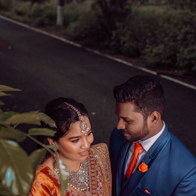 Reception Couple Pose Images Reception Couple Pose Images