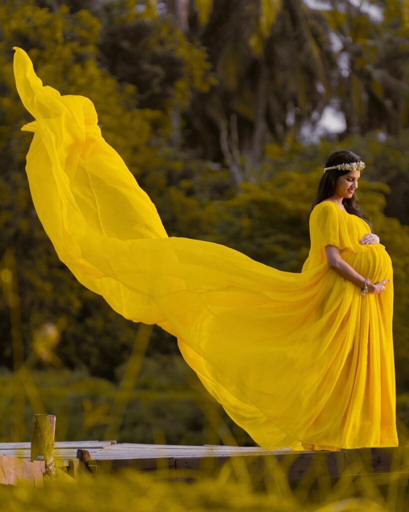 Maternity Photoshoot dress for rent in Chennai