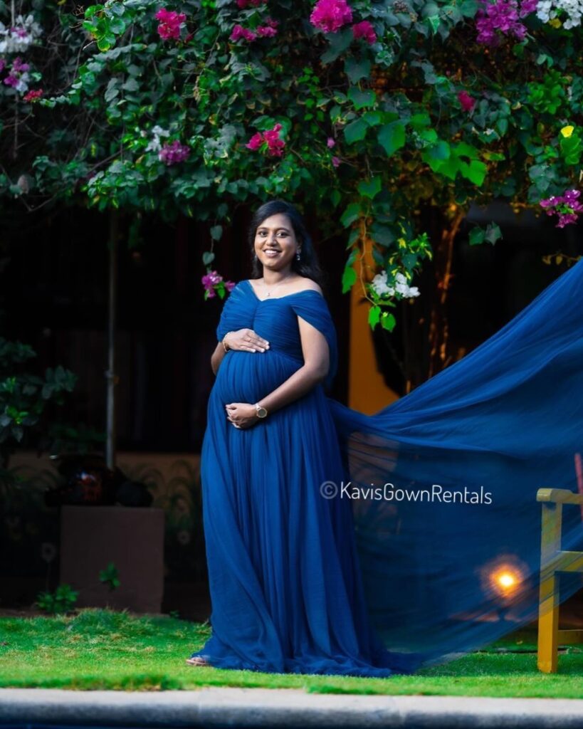 Maternity shoot outfit for rent