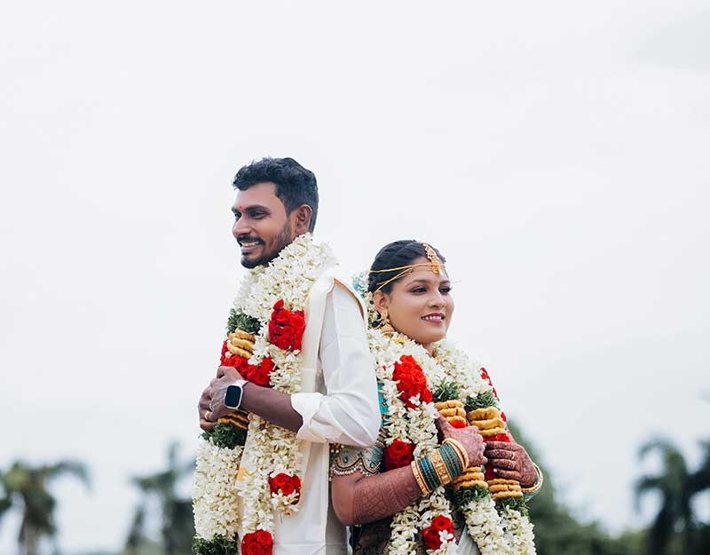 Couple Posing on Wedding attire after the wedding rituals in Tamil Nadu